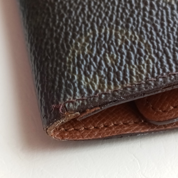 Vintage LV Monogram LOUIS VUITTON 6 Hooks Key Card Case - Picture 2 of 16